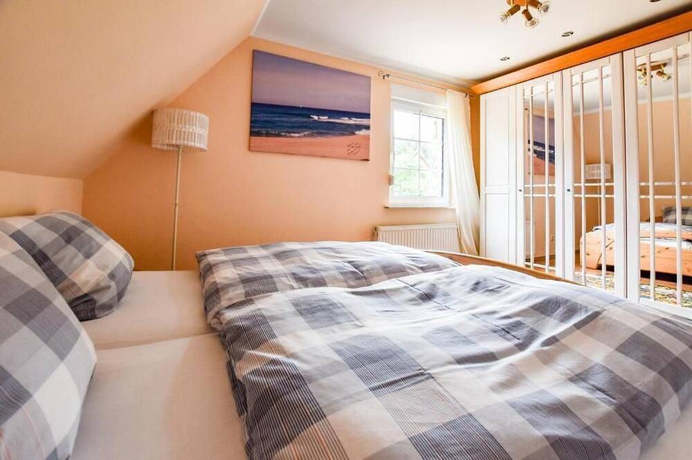 Ganze Wohnung, Ferienwohnung Karnitz im Herzen von Rügen mit Sauna in Garz/Rügen, Rügen