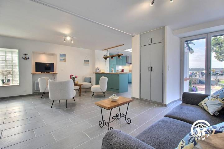 Gîte pour 4 personnes, avec terrasse à Larmor-Baden - 2