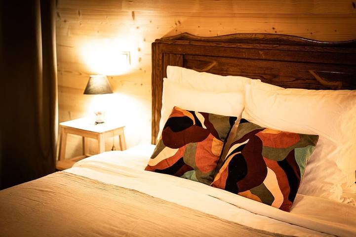 Gîte pour 10 personnes, avec piscine ainsi que jacuzzi et jardin à Barbey-Seroux - 2
