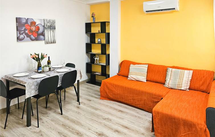 Holiday apartment for 6 people, with terrace, child-friendly in Málaga Central District