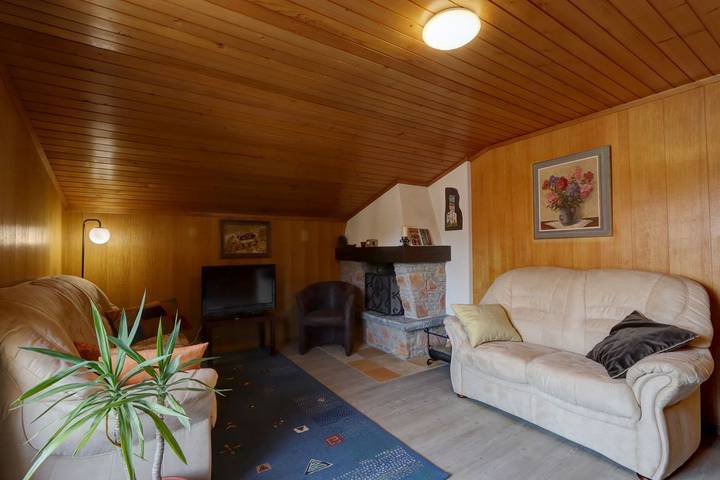 Gîte pour 5 personnes, avec balcon, adapté aux familles à Château-d' Œx - 4