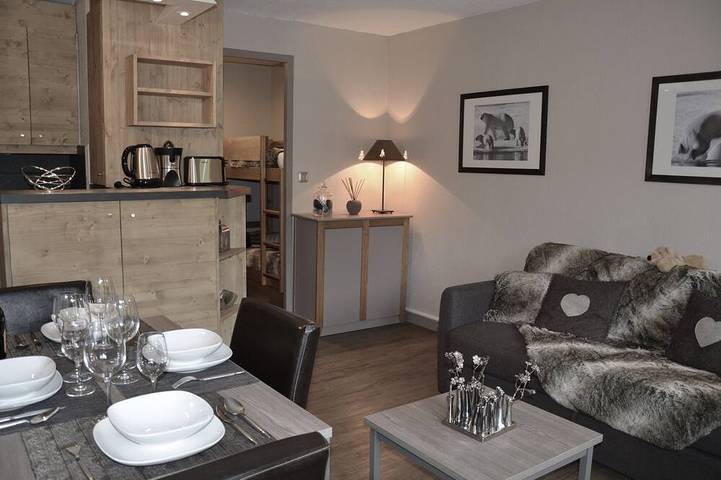 Chalet pour 4 personnes, avec sauna et balcon dans Méribel