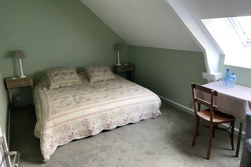 Maison de Campagne Dans le Parc D'un Manoir du 16e Siècle in Sixt-sur-Aff, Redon und Umgebung