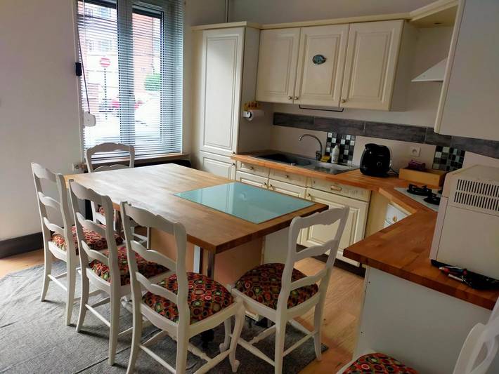 Location de vacances pour 6 personnes, avec vue et jardin à Lens - 4