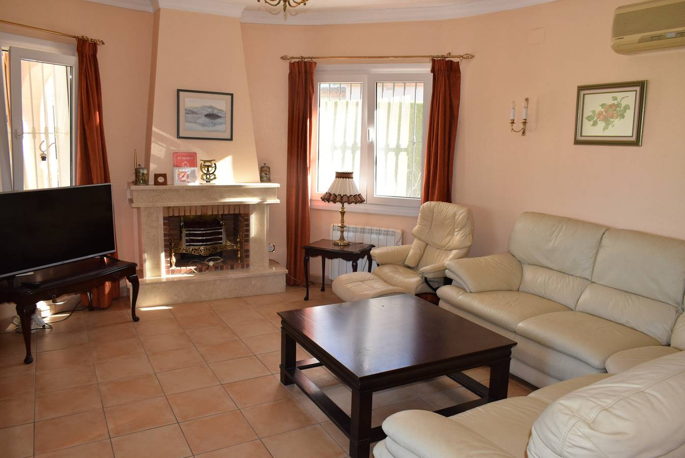 Anacasa Villa Murillo Oliva Nova Met in Oliva, Costa Blanca