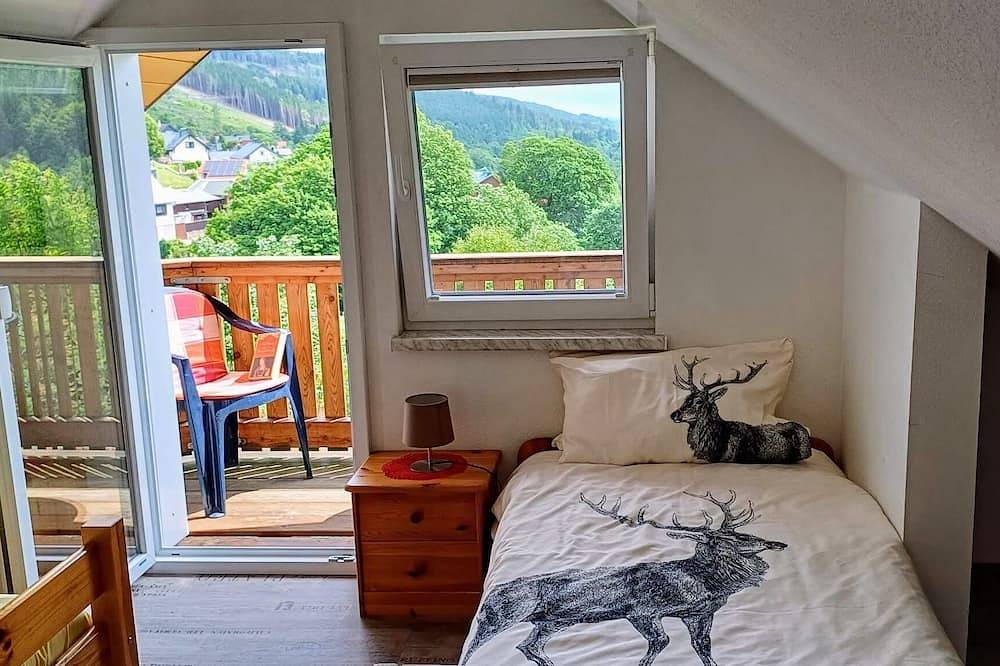 Ferienhütte am Goetheweg mit Ausblick, Rennsteig-Nähe, Unesco-Biosphärenreservat in Manebach, Ilmenau