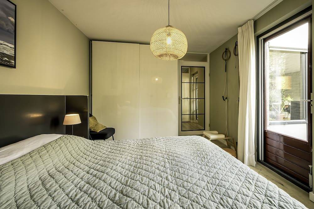 Komfortabel Eingerichtetes Ferienhaus mit Herrlichem Sonnige Terrasse in Heiloo, Noord-Holland - Kust van de Noordzee