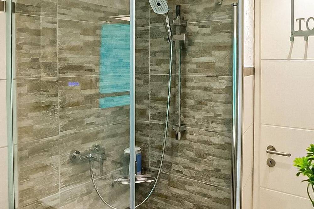 Entire apartment, Apartment Erlehof - apartment/apartment, shower, Wc, 1 bedroom in Pirmasens, Landkreis Südwestpfalz