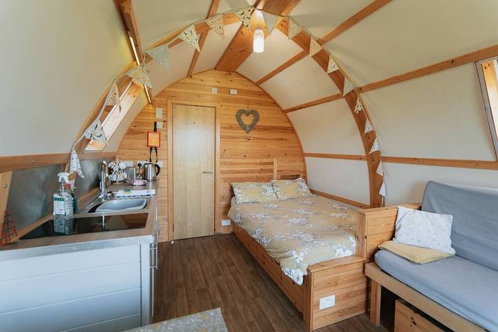 Standard-Hot Tub-Cabina-Bagno privato con doccia in Shropshire Hills