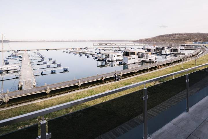 Ferienwohnung für 3 Personen, mit Seeblick und Balkon sowie Ausblick in Sachsen-Anhalt