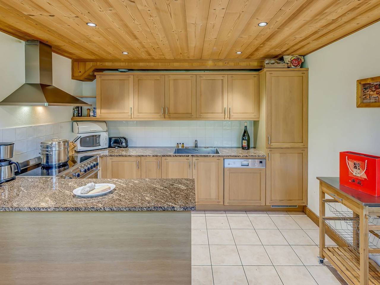 Chalet in Tignes 6 bedrooms, sauna, parking included in Tignes, Ruitor Massif