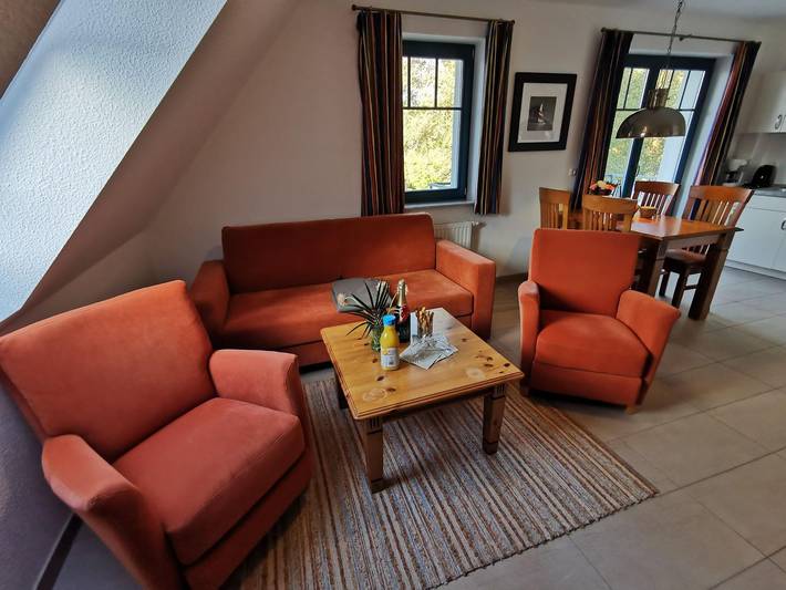 Ferienwohnung für 3 Personen, mit Balkon und Garten