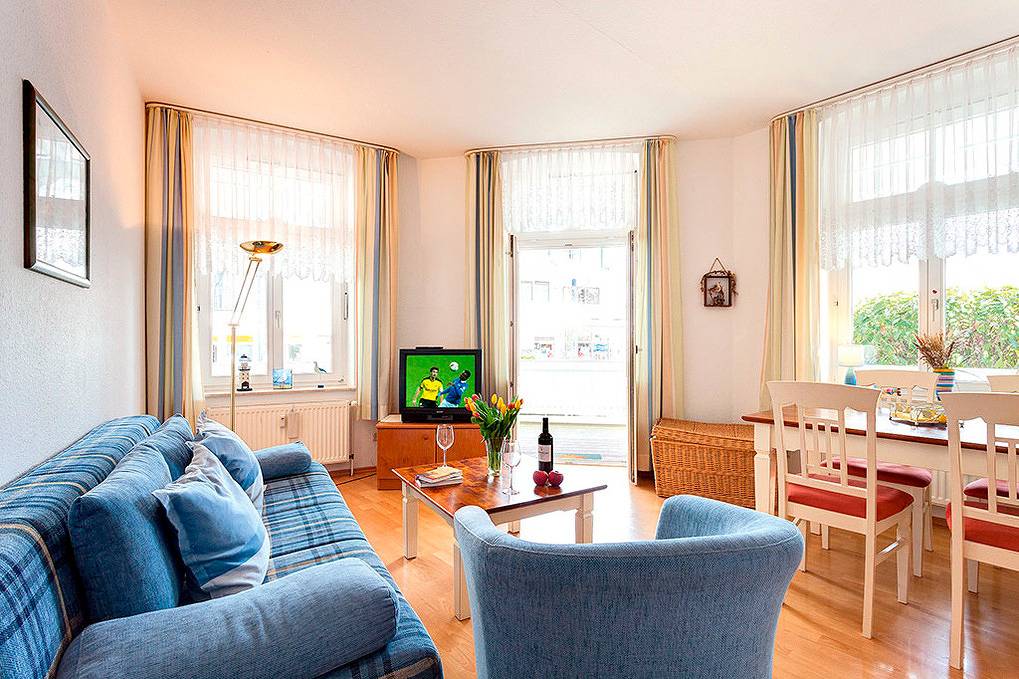 Ganze Ferienwohnung, D 093.007 - Villa Minna, Whg. 2 in Göhren, Rügen