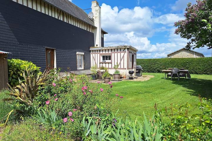 Location de vacances pour 5 personnes, avec jardin et terrasse dans Fresne-Cauverville