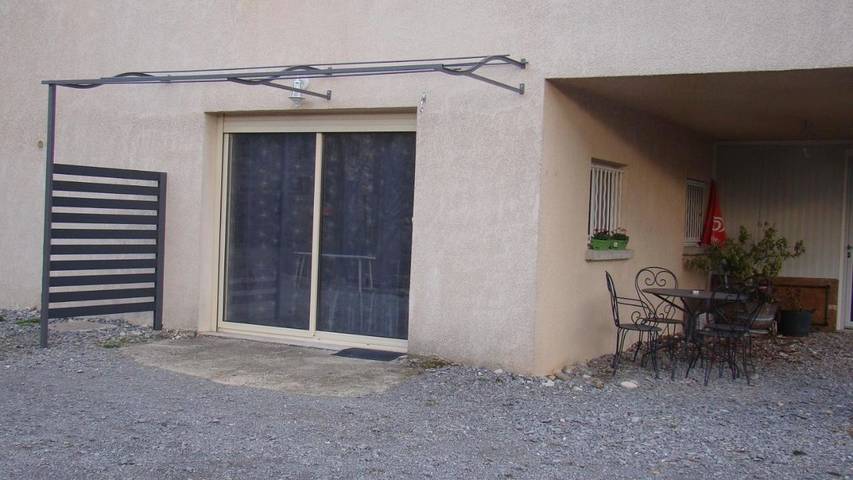 Gîte pour 4 personnes, avec piscine et jardin à Lablachère - 3