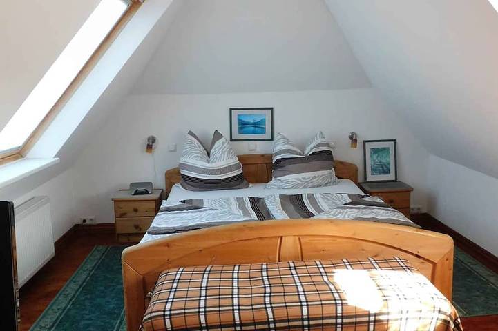 Ganze Wohnung, Ferienwohnung mit Blick auf den Frankenwald in Rosenthal am Rennsteig, Saaleland