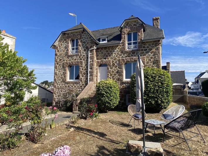 Location de vacances pour 4 personnes dans Ploumanac'h