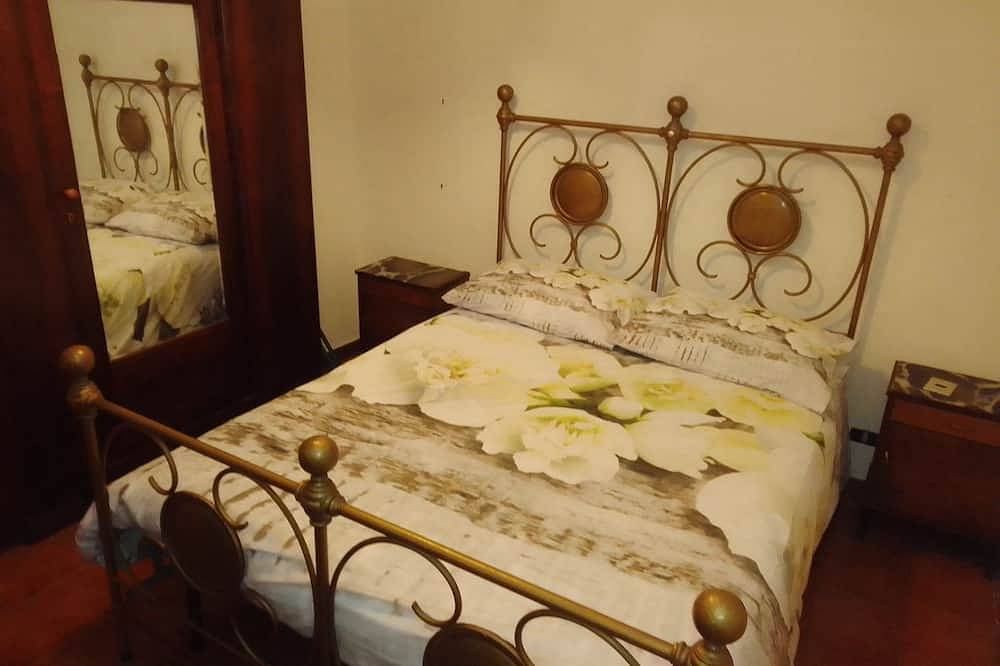 Amazing 2-bedroom house with Wifi in Città della Pieve in Città della Pieve, Perugia Province