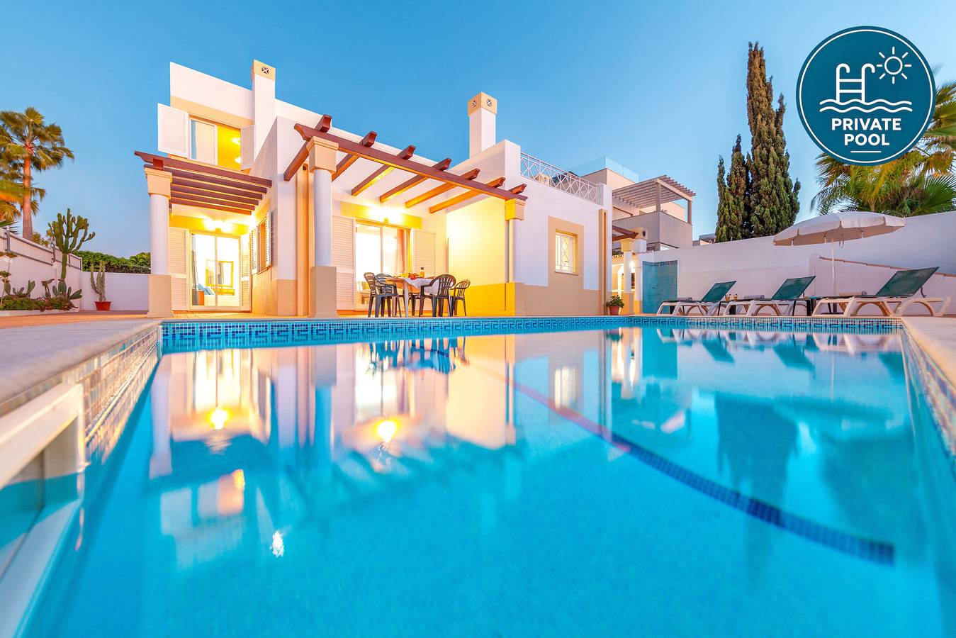Villa Azzurra in Albufeira e Olhos de Água, Faro Distrikt