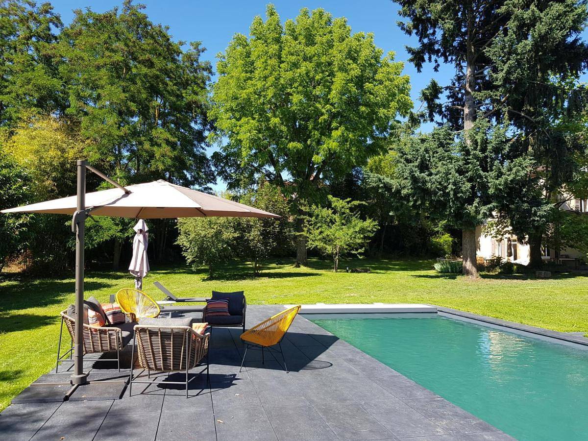 Double Room with Terrace in Yzeure, Allier