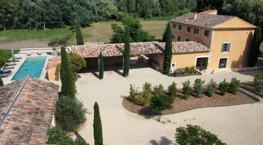 Chambre d’hôte pour 3 personnes, avec sauna ainsi que jardin et piscine en Provence - 4