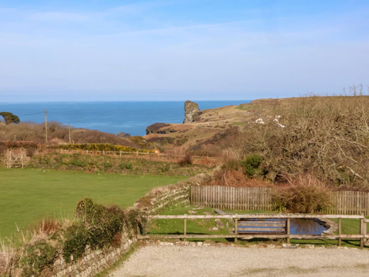 Threshings Cottage in Pentire Point - Widemouth