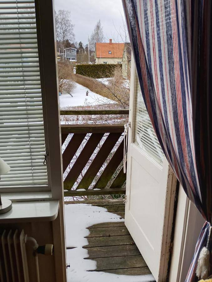 Ferienwohnung für 6 Personen, mit Balkon und Terrasse sowie Garten und Ausblick in Motala - 4