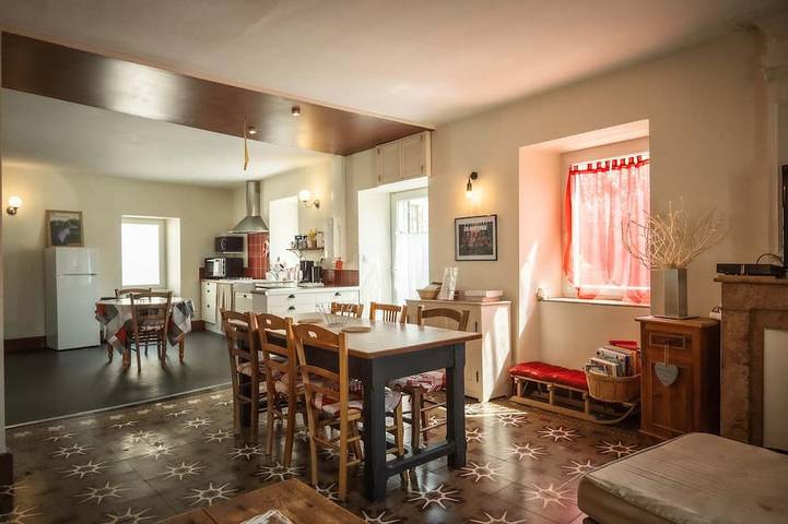 Gîte pour 6 personnes, avec jardin