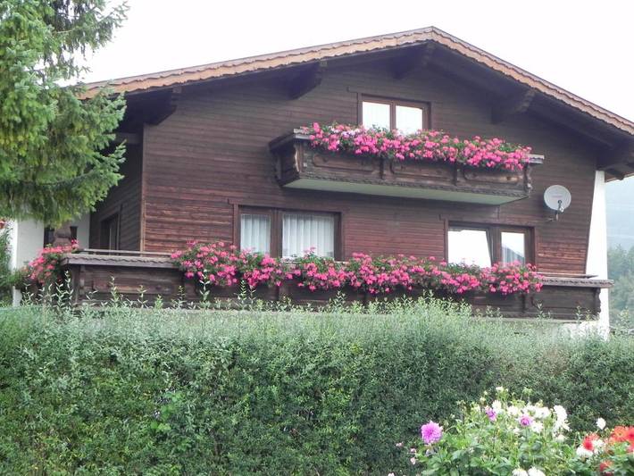 Ferienwohnung für 5 Personen, mit Ausblick und Garten