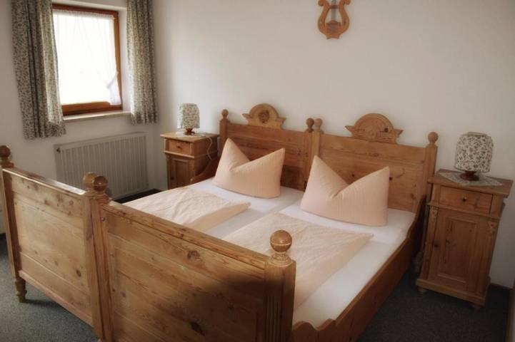 Ferienwohnung für 2 Personen, mit Balkon und Garten sowie Seeblick und Ausblick in Schwangau - 4