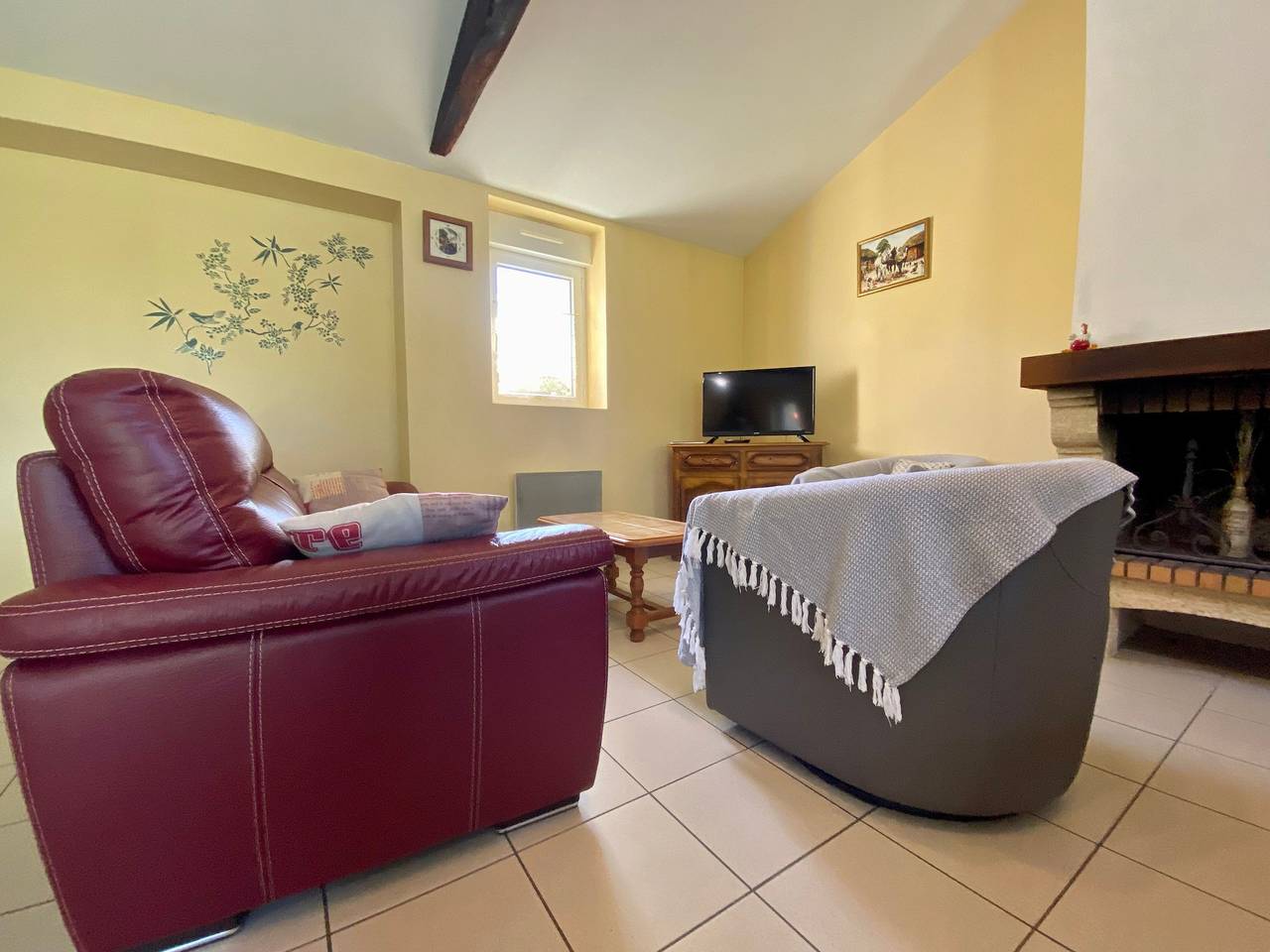 Gîte rural confortable avec jardin clos, proche de Pornic, idéal pour familles, jeux et animaux bienvenus in Frossay, Vallée de la Loire