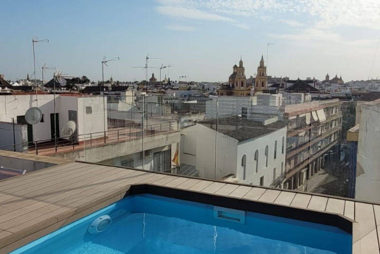 Ganze Wohnung, Ferienwohnung für 2 Personen mit Balkon/Terrasse in Casco Antiguo, Sevilla