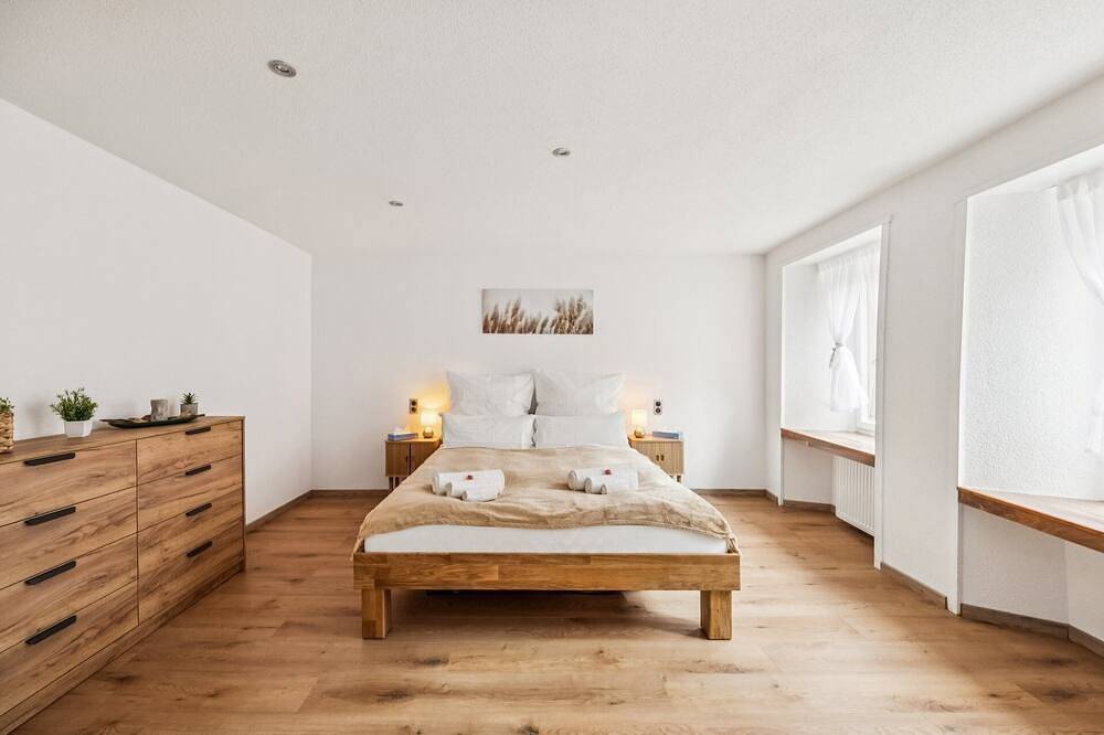 Ganze Wohnung, Remo l Altstadtidyll am Walensee #1 – Balkon I nahe Bhf. + Autobahn I Parkplatz in Weesen, Walensee