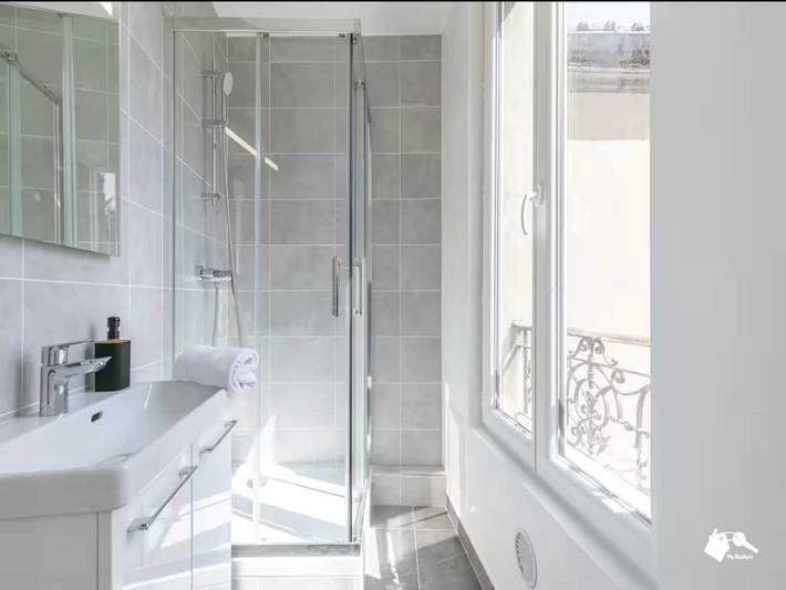 Apartamento entero, Acogedor apartamento -1 habitación/4 personas - Montreuil - Cerca de París in Montreuil, Sena-Saint Denis