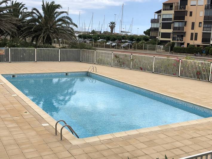 Gîte pour 4 personnes, avec piscine et terrasse, animaux acceptés dans Plage du pont tournant
