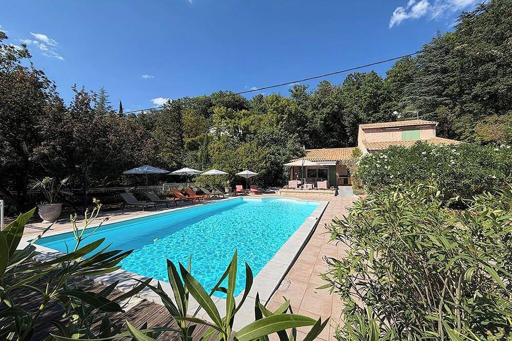 Air-Conditioned Provençal Villa with Pool - Large Terrace and Quiet Garden in Draguignan, Draguignan region