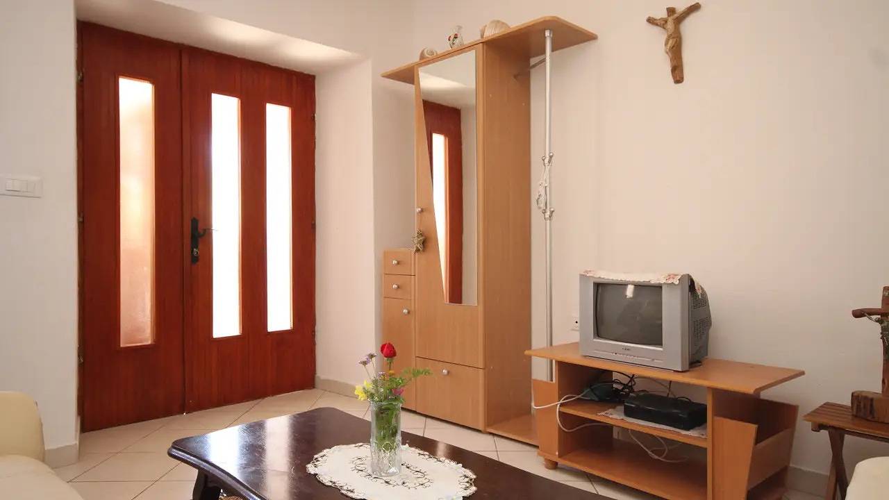 Ganze Ferienwohnung, Ferienwohnung für 4 Personen (54 m²) in Ćunski in Cunski, Lošinj (Kvarner Bucht)