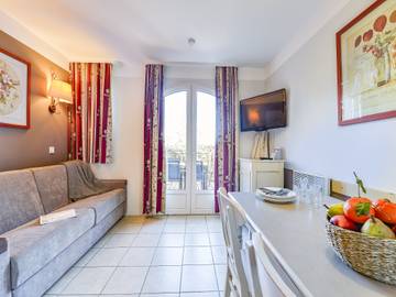 Location De Vacances pour 4 Personnes dans Grospierres, Ardèche, Photo 3