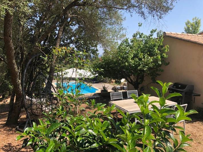 Maison d’hôte pour 3 personnes, avec piscine ainsi que vue et jardin à Porto-Vecchio - 2