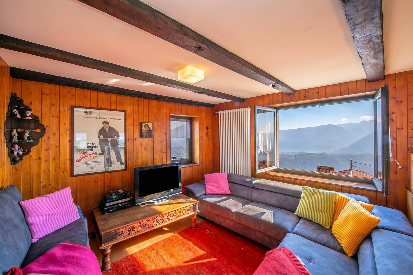 Ganze Wohnung, Ferienwohnung für 6 Personen mit Terrasse in Lisone, Cademario