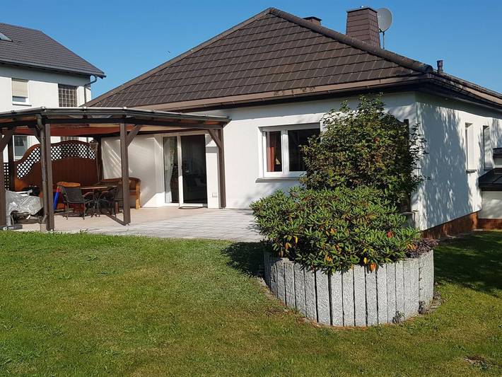 Bungalow für 4 Personen, mit Terrasse, kinderfreundlich in Bayern - 2