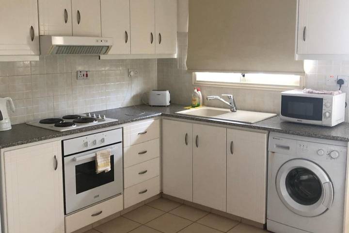 Ferienwohnung für 4 Personen, mit Terrasse und Garten sowie Pool in Paphos - 4