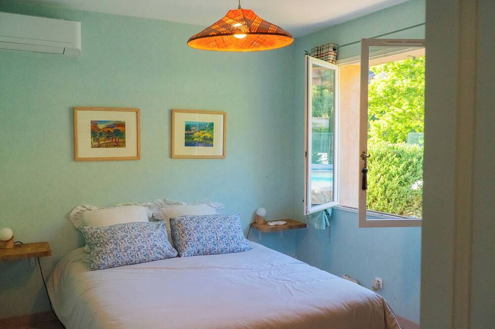 Belle villa provencale  avec piscine privée in Carqueiranne, Côte méditerranéenne (France)