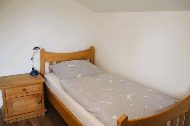 Gemühtliches Ferienhaus 2,5 km von Vogtareuth entfernt, im Landkreis Rosenheim in Vogtareuth, Landkreis Rosenheim