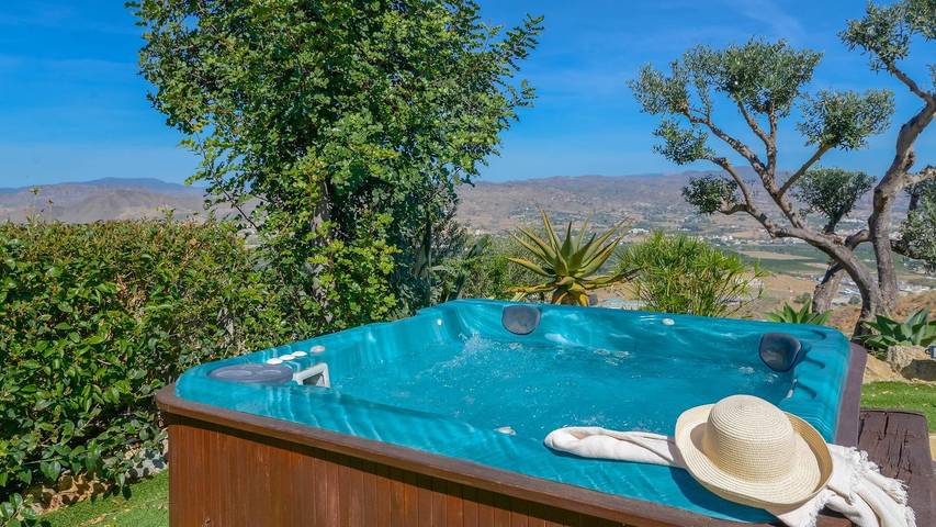 Casa rural para 14 personas, con piscina además de balcón/terraza y jacuzzi en Cártama - 3