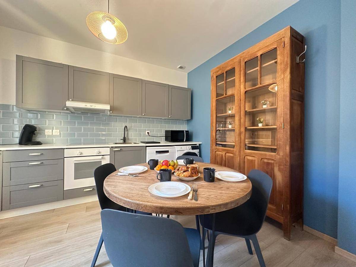 Appartement entier, M Maison Frescaty cosy calme avec parking privé in Montigny-lès-Metz, Metz-Campagne