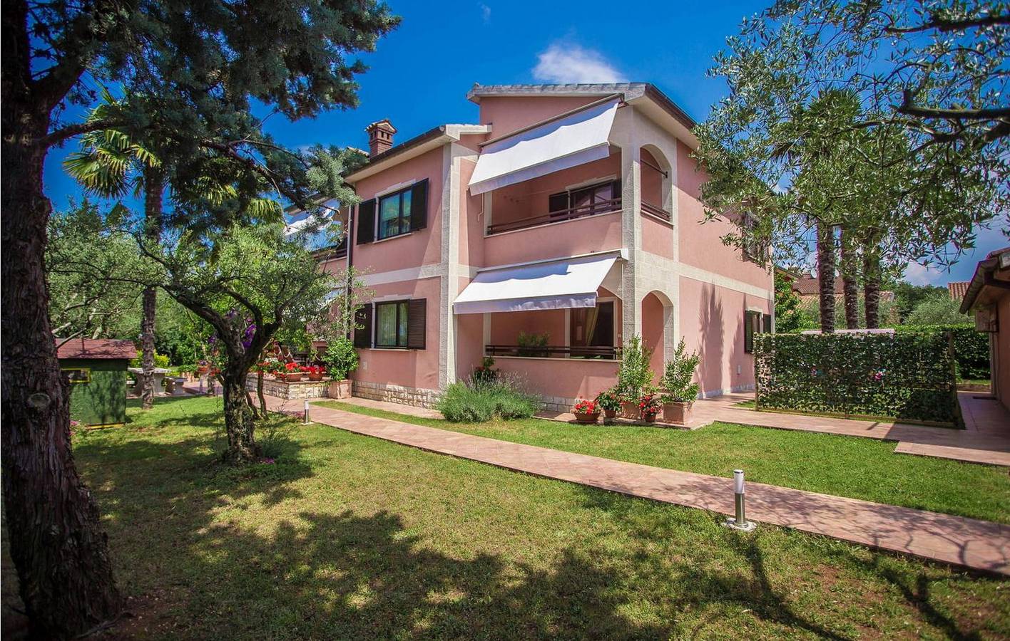Appartamento vacanze a Kukci a partire da 73€ a notte