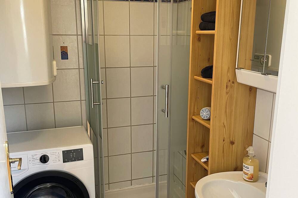 Ganze Wohnung, Traumhafte, neue Ferienwohnung in Top Lage. Komplett ausgestattet mit Parkplatz in Salzkammergut-Berge, Altmünster