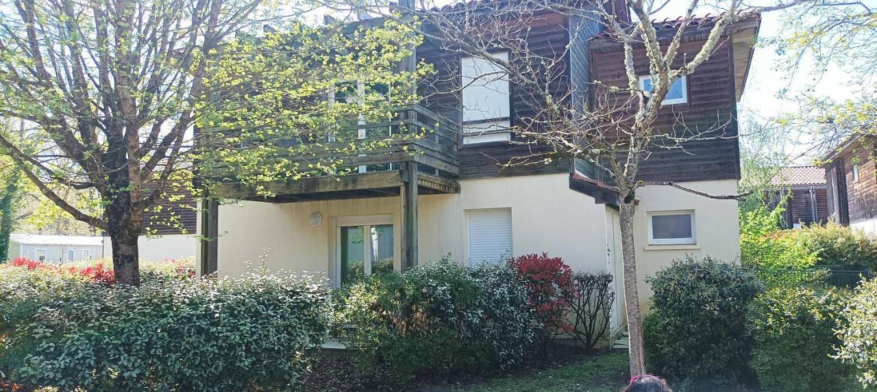 Appartement entier, Les Terrasses du Lac piscine M65 in Aureilhan, Côte d’Argent