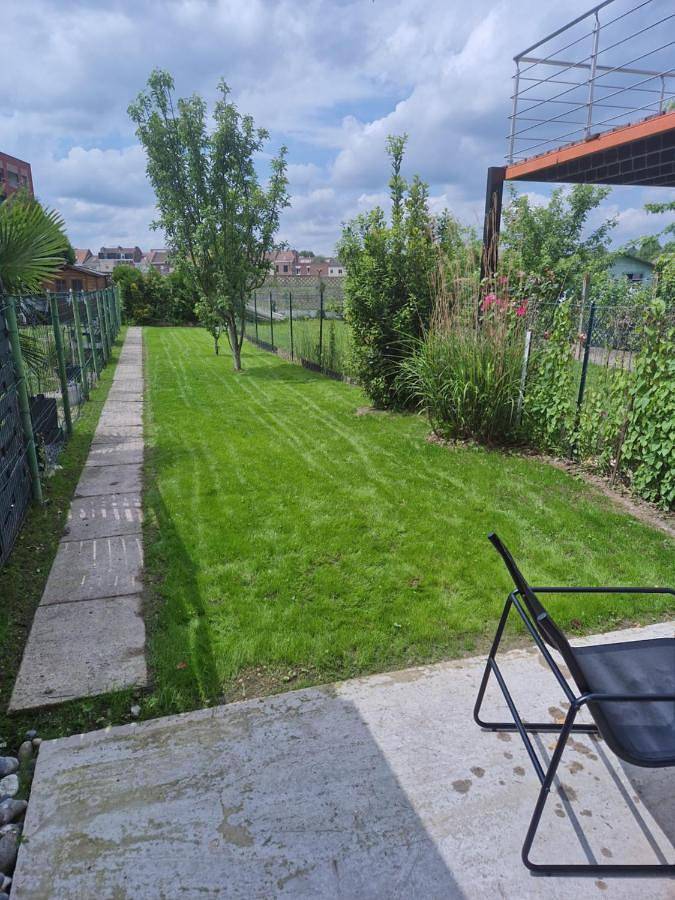 Location de vacances pour 4 personnes, avec terrasse et jardin à Lens - 2